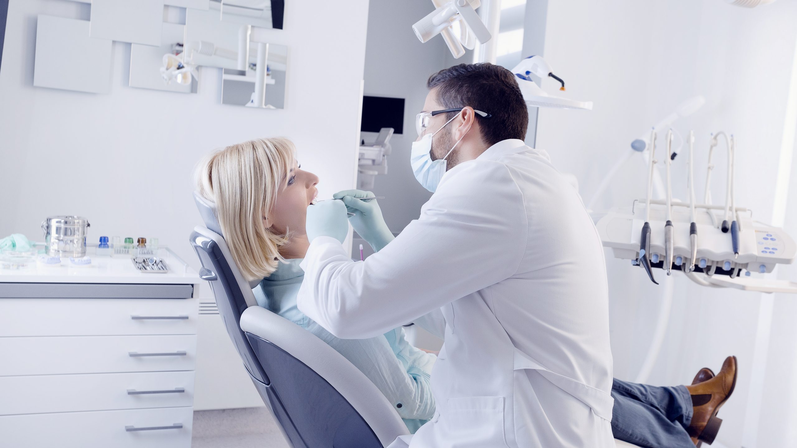 Dentist in Atlanta, TX